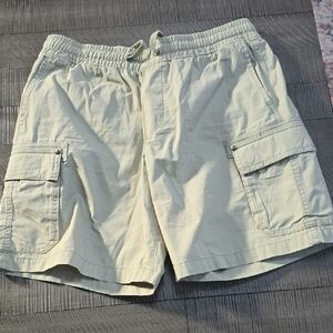 H&M Light Tan Cargo Shorts for Men